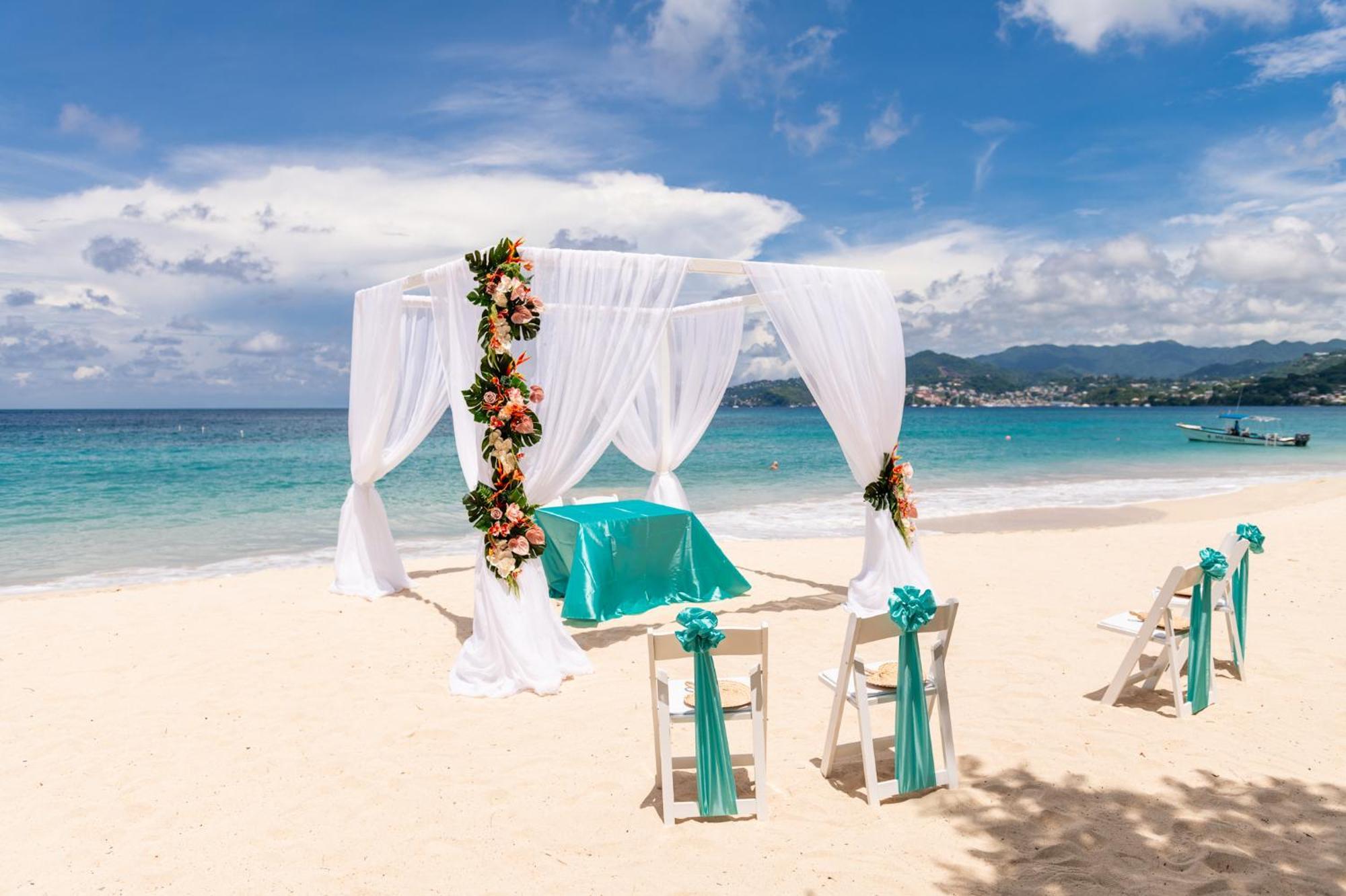 Mount Cinnamon Resort & Beach Club St. George's Ngoại thất bức ảnh